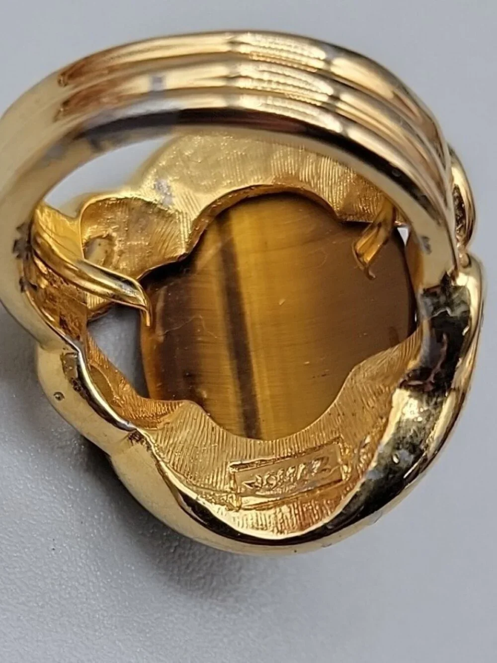 VTG Signed JOMAZ Tiger's Eye Statement Ring Gold Tone Cocktail Cabochon 5.5 RARE